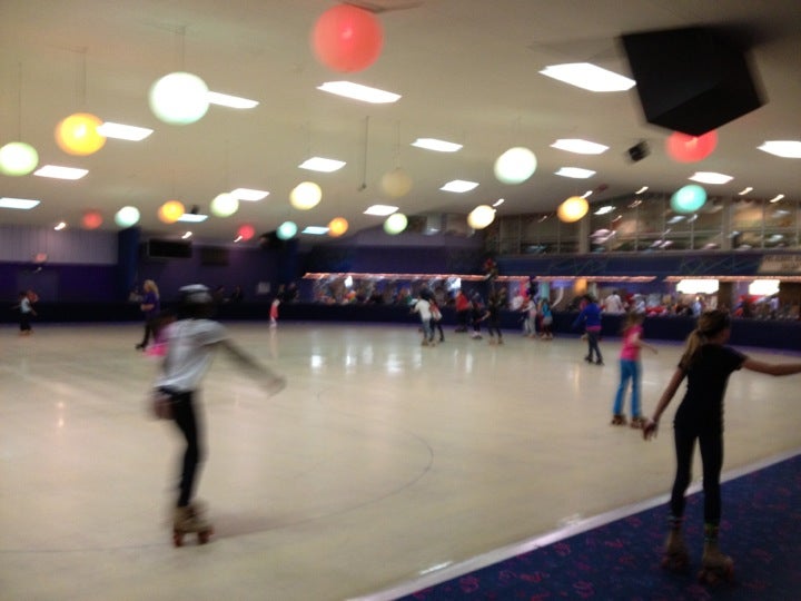 Palace Roller Skating Center Inc, 11586 Roosevelt Blvd, Philadelphia