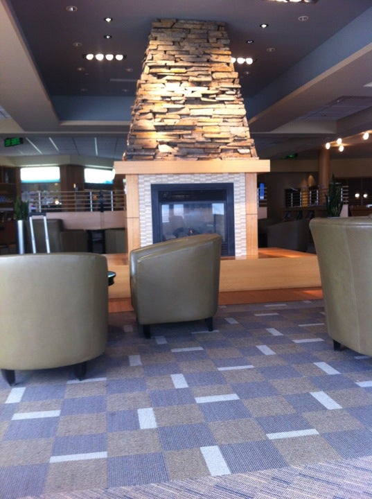 Calgary International Airport (YYC), 2000 Airport Rd Ne, Calgary, AB