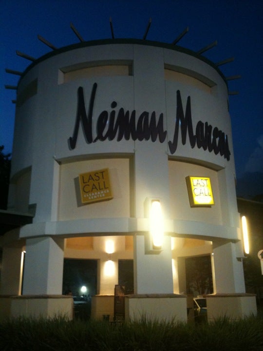 Last Call by Neiman Marcus outlet discount store at the Sawgrass