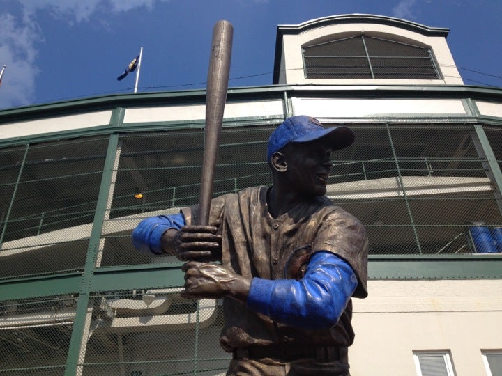 Ernie Banks Statue by Lou Cella - Wrigleyville - Chicago, IL