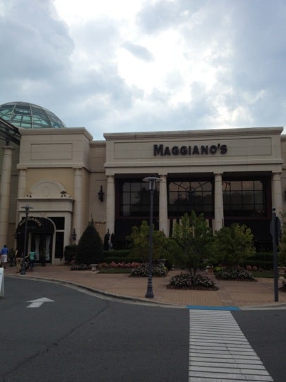 Maggiano's Little Italy - Charlotte North Carolina Restaurant