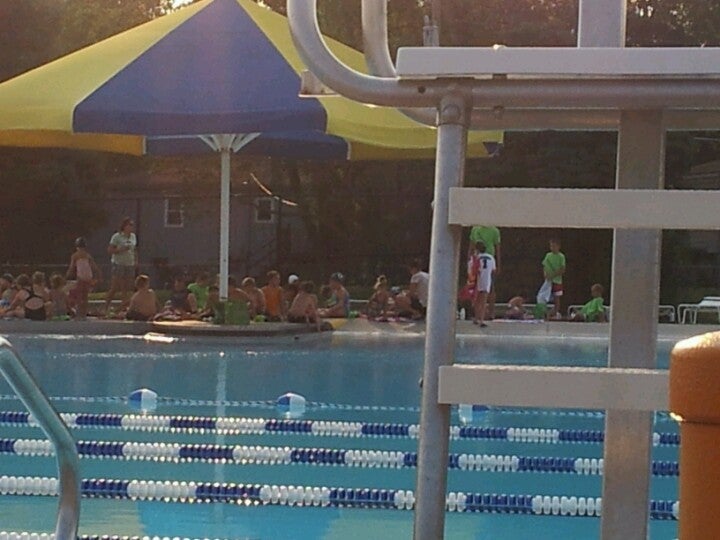 Oregon Trail Pool, 1800 W Dennis Ave, Olathe, KS, Swimming Pools Public