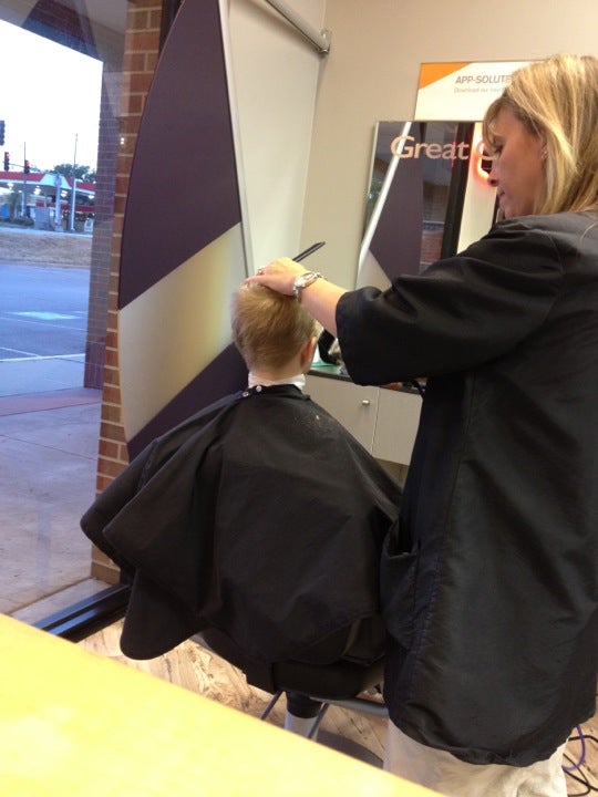 Great Clips, 4201 S Noland Rd, Ste B, Independence Marketplace