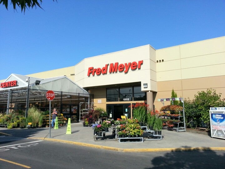 fred meyer soldotna hours