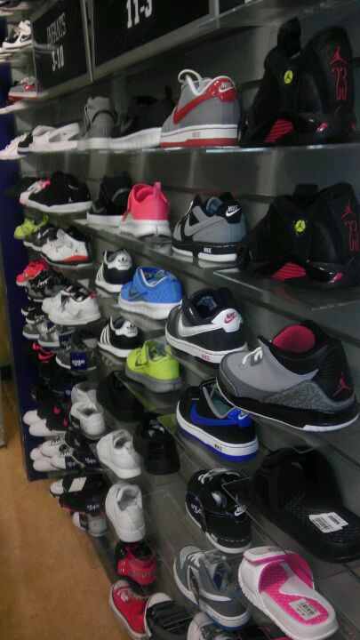 Champs shoe store on sale hours