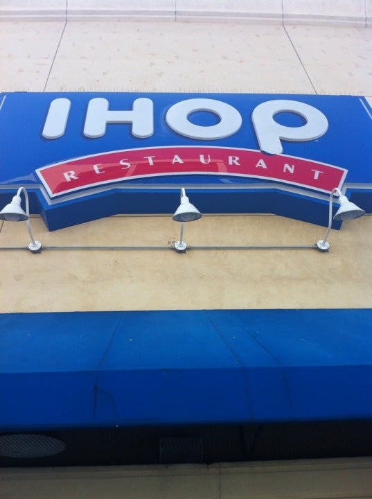 IHOP, 8600 S Sepulveda Blvd, Los Angeles, CA, Restaurant, family: chain -  MapQuest