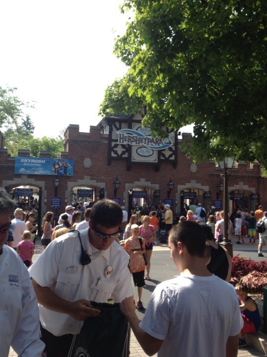 Hersheypark Parking Lot, 100 W Hersheypark Dr, Hershey, PA, Parking