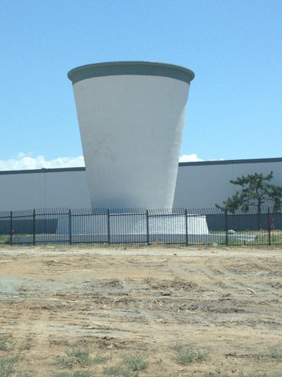World's Largest Paper Cup, 800 E Citrus St, Riverside, CA, Monuments ...