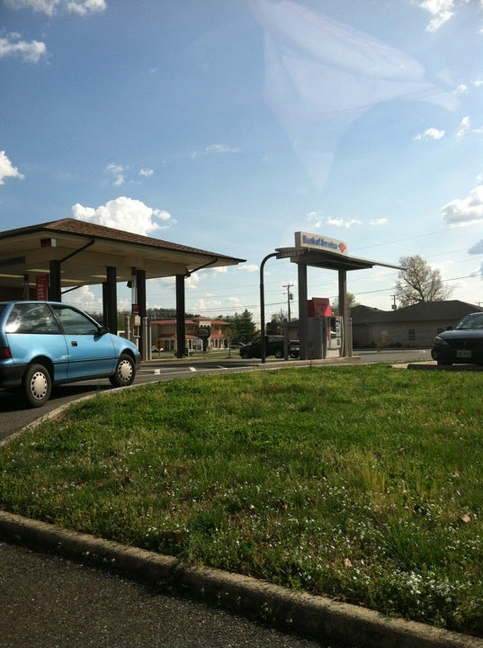 The Farmers Bank of Appomattox, 8112 Timberlake Rd, Lynchburg, VA
