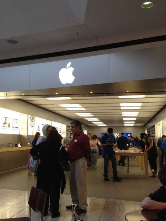 apple fair oaks