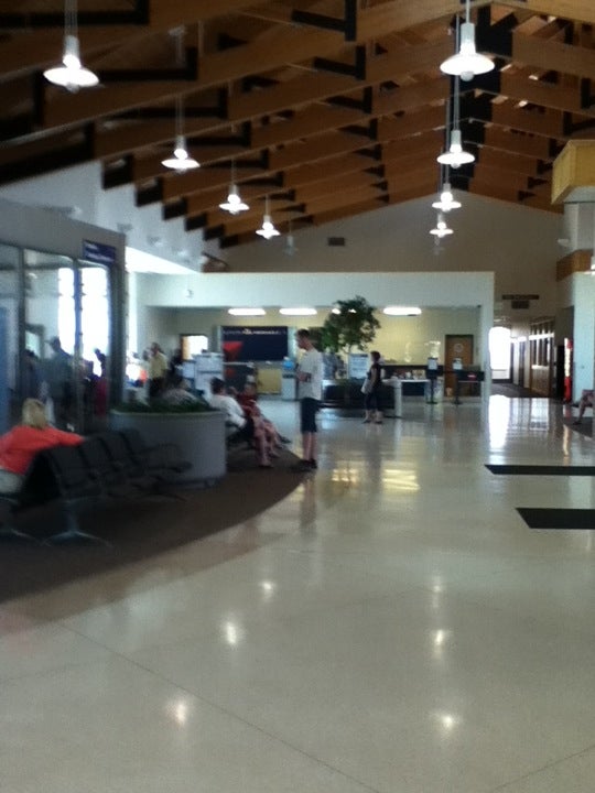 Chippewa County International Airport (CIU), 5315 W Airport Dr, Kincheloe, MI, Major Airports