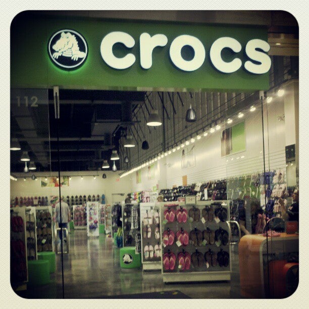 crocs opry mills mall