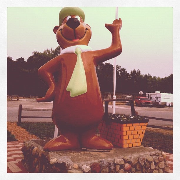 Jellystone CampgroundPierceton, 1916 N 850 E, Pierceton, IN