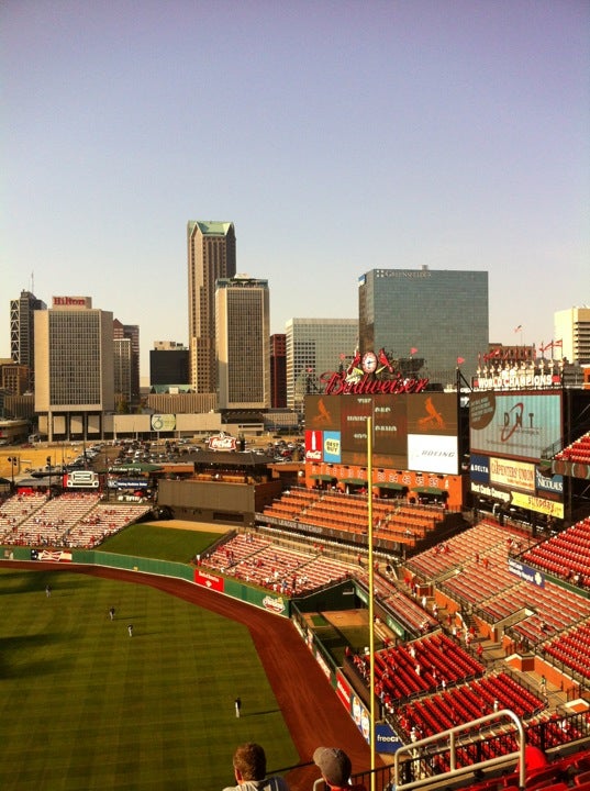 Cardinals Clubhouse Shop, 1820 Market St, St Louis, MO, Sporting Goods -  MapQuest