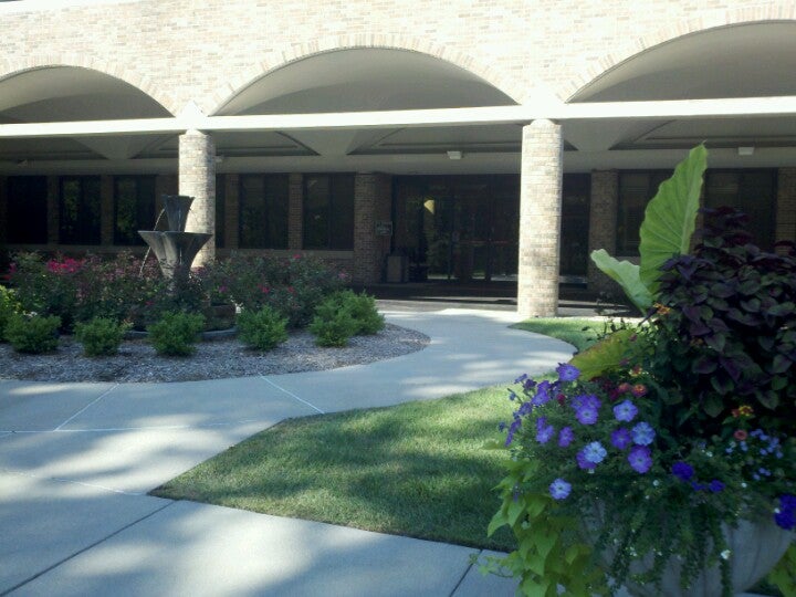 Woodward Hills Nursing Center, 39312 Woodward Ave, Bloomfield Hills, MI