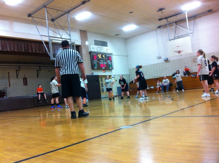 East Palestine Elementary School, 195 W Grant St, East Palestine, OH