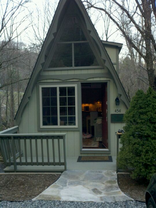 Roaring River Chalets, 408 Roaring River Dr, Blowing Rock, NC MapQuest
