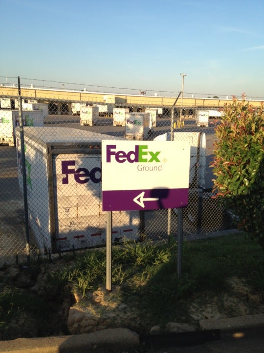 FedEx Ground, 555 Compress Dr, Memphis, TN, Transportation Services