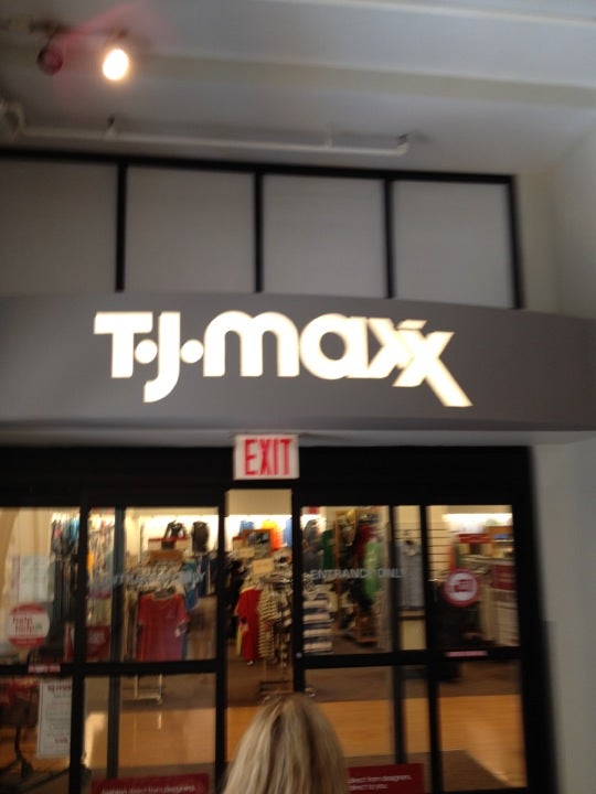 T.J. Maxx, 14 Wall Street, Entrance on Nassau St between Pine St and Wall  St, New York, NY, Department Stores - MapQuest