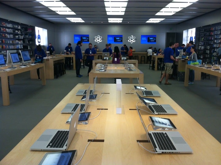 Apple Polaris Fashion Place, 1500 Polaris Pkwy, Columbus, OH