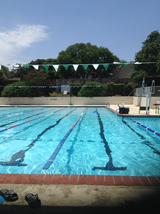 Courtyard Tennis and Swim Club, 5608 Courtyard Dr, Austin, TX, Swimming  Pools Public - MapQuest