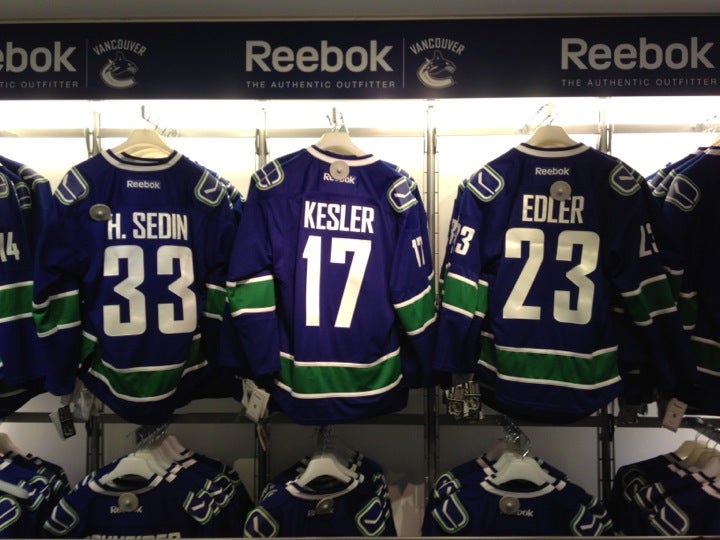 CANUCKS TEAM STORE - 15 Photos & 20 Reviews - 800 Griffiths Way, Vancouver,  British Columbia - Sports Wear - Phone Number - Yelp