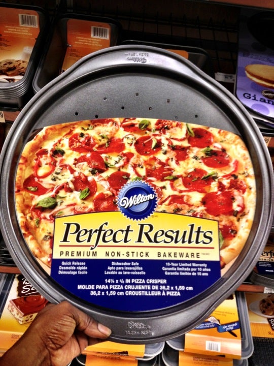 Wilton 14 Perfect Results Non-stick Pizza Crisper Pan : Target